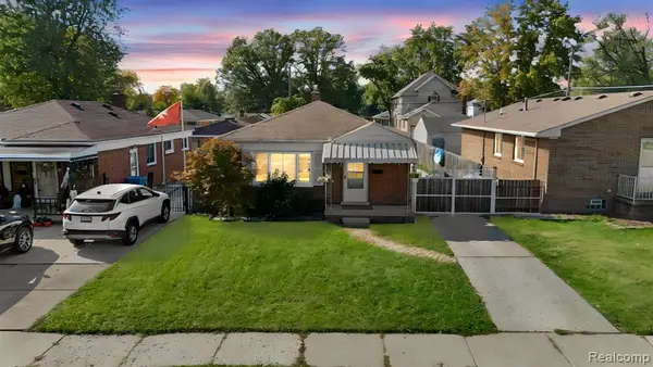 8345 Robindale, Dearborn Heights, MI 48127