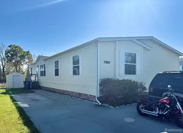 9784 Birmingham, Fenton, MI 48430