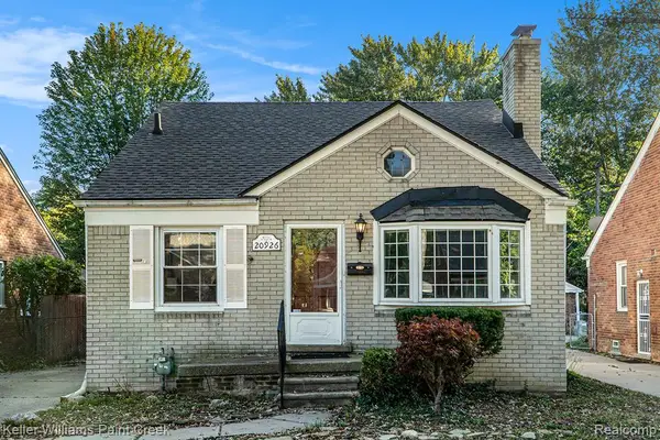 20926 Lennon, Harper Woods, MI 48225
