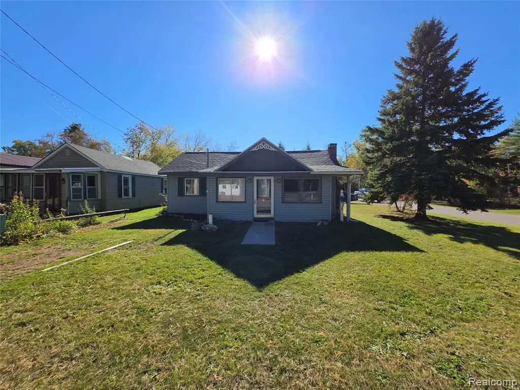 6133 Floyd, Indian River, MI 49749 - #1