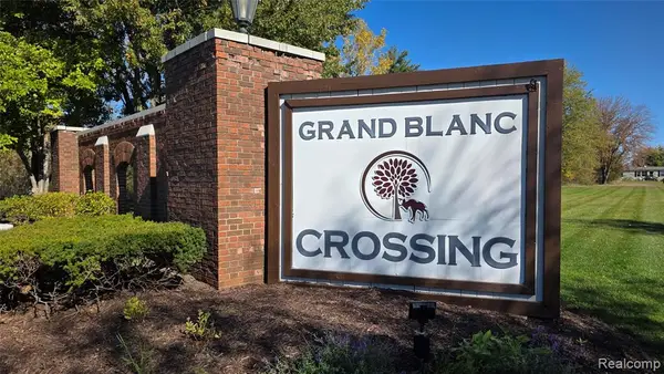 353 Horseshoe, Grand Blanc, MI 48439