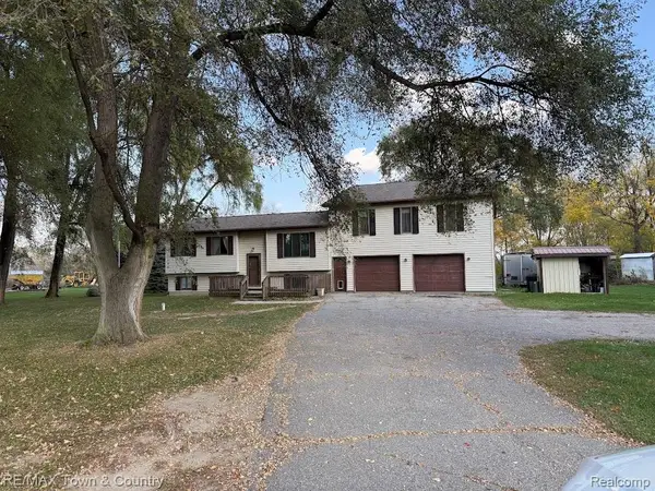 4372 N Gale, Davison, MI 48423