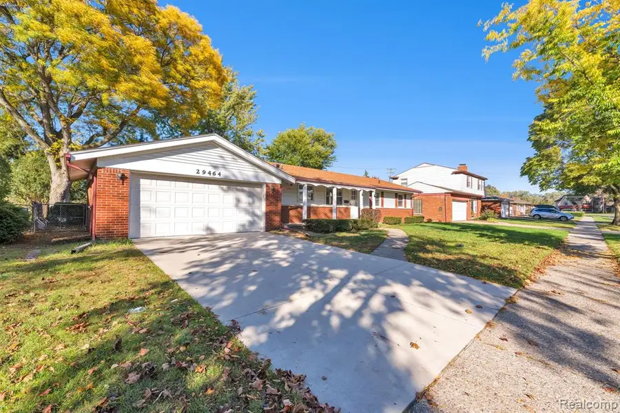 29464 Linda, Livonia, MI 48154 - #2