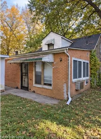 18224 Salem, Detroit, MI 48219 - #2