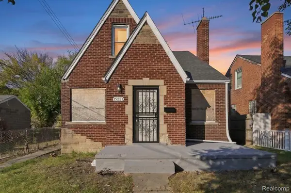15223 Young, Detroit, MI 48205
