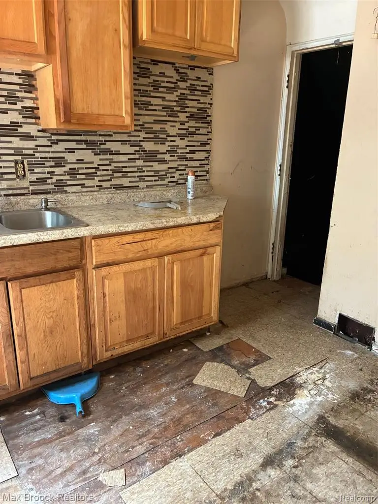 3705 Oakman #10, Detroit, MI 48204 - #3