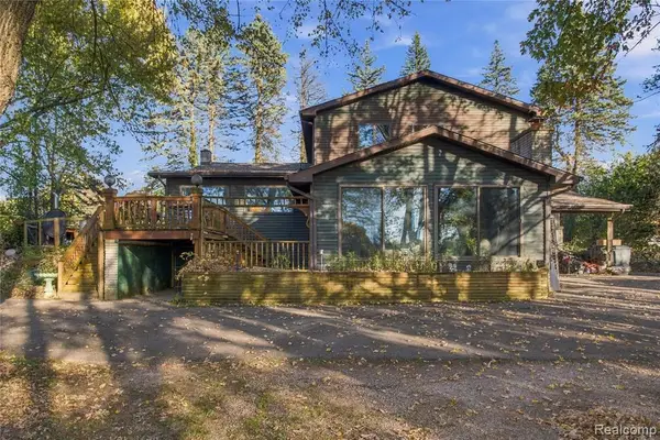 1450 S State, Davison, MI 48423