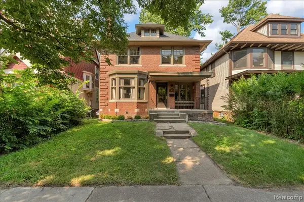 1807 Seyburn, Detroit, MI 48214