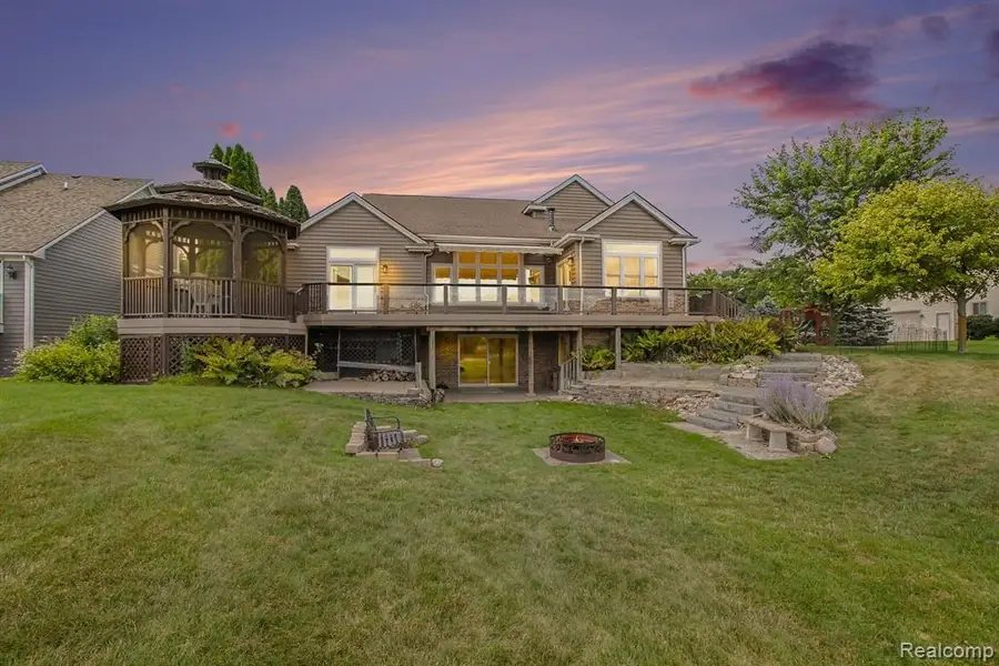 10654 W Braemar, Holly, MI 48442 - #2