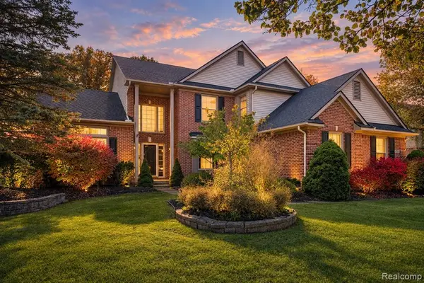 47645 River Woods, Canton, MI 48188