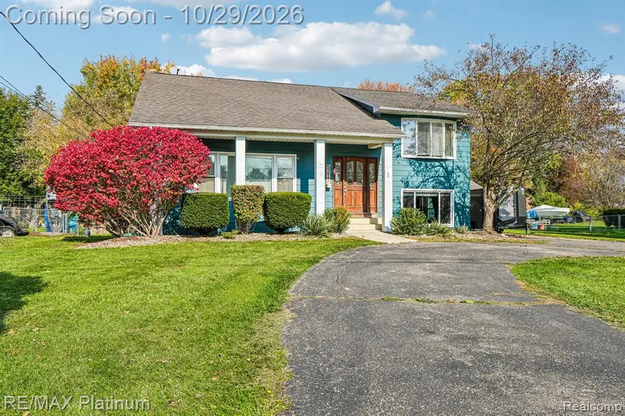 5217 Ottawa, Burton, MI 48509 - #2