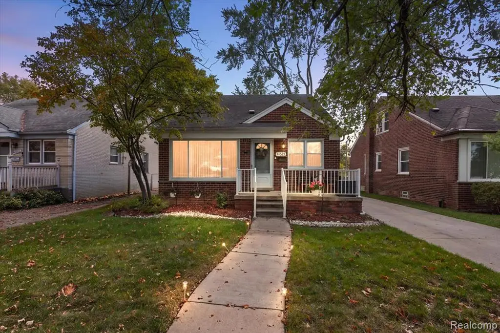 24365 Elmira, Redford, MI 48239 - #1