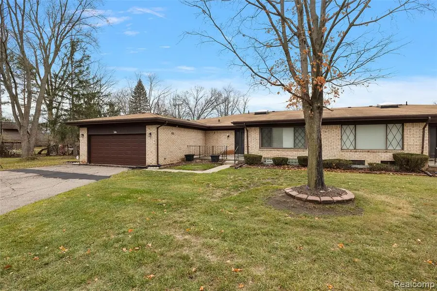 24011 Wildbrook, Southfield, MI 48034 - #2