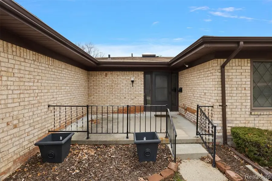 24011 Wildbrook, Southfield, MI 48034 - #3