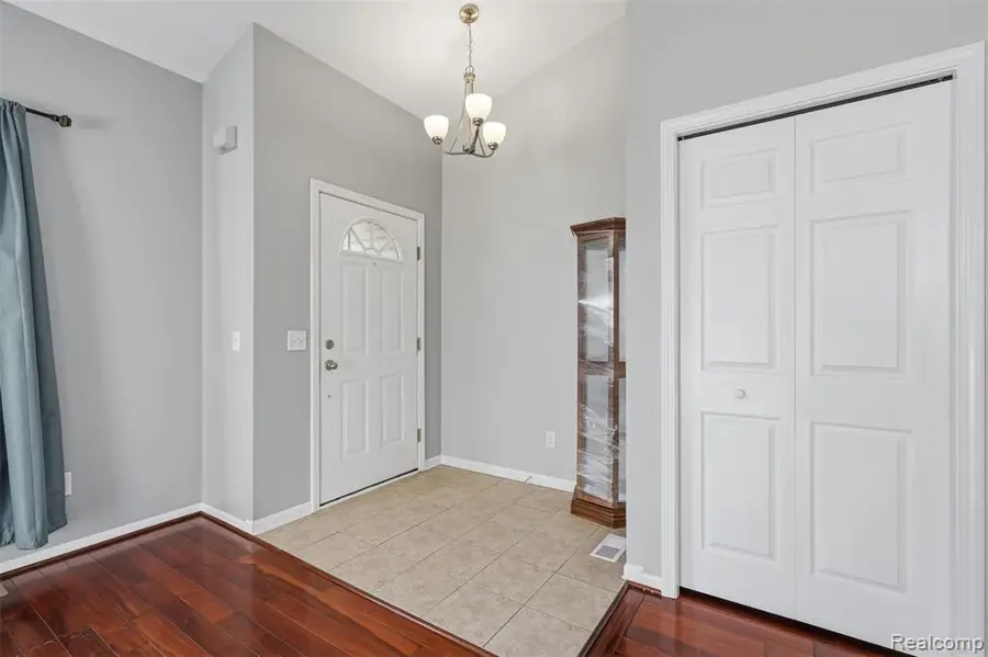 1045 Walcott, Howell, MI 48843 - #3
