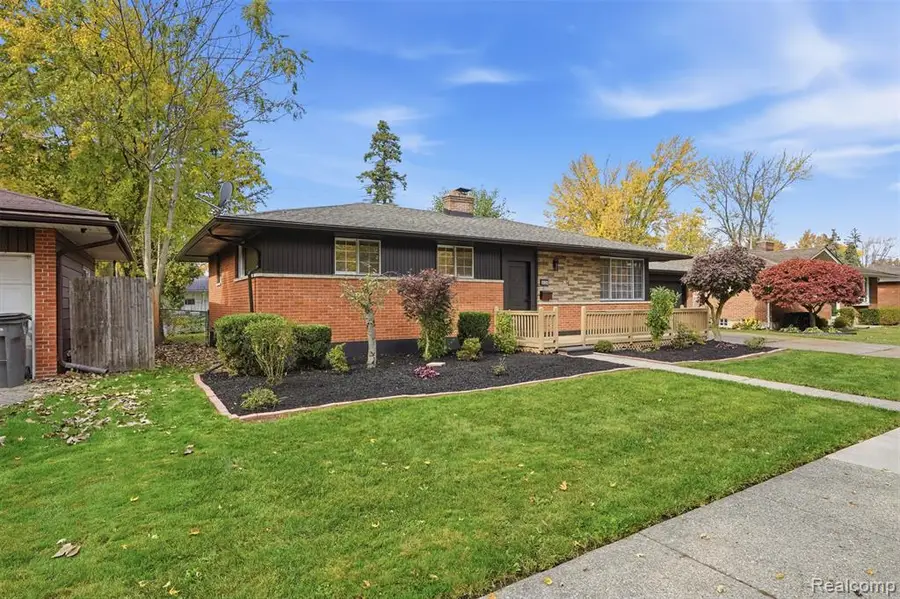 36269 Oakshire, Clinton Township, MI 48035 - #3