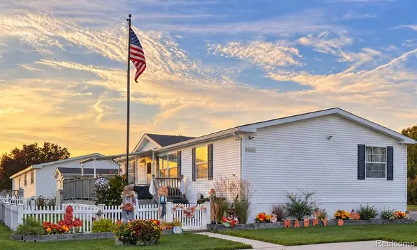 9303 Canyon Trail, Newport, MI 48166