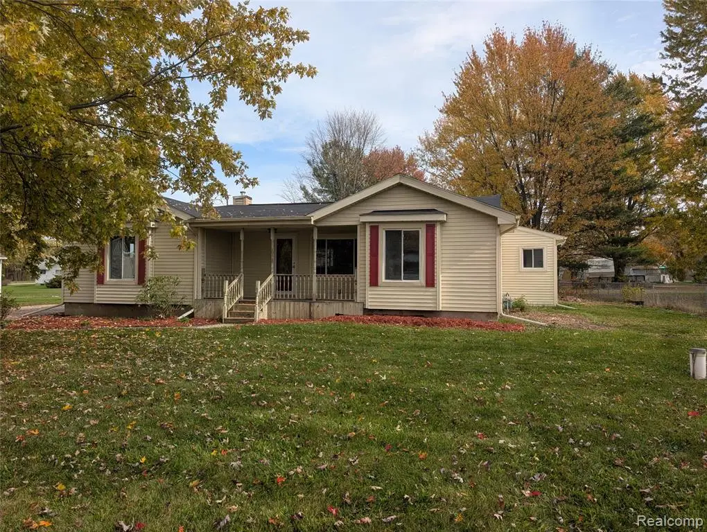 805 Oak, Lennon, MI 48449 - #1