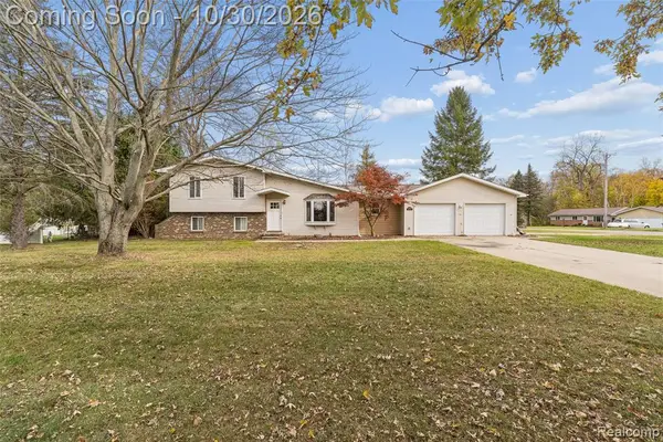 2276 Doris, Lapeer, MI 48446