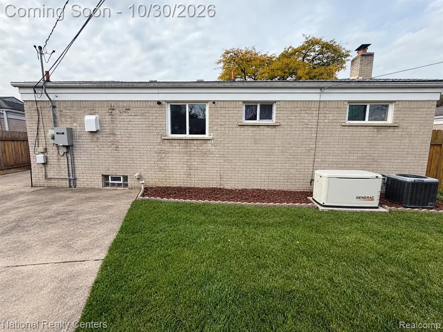6574 Sterling, Garden City, MI 48135 - #2