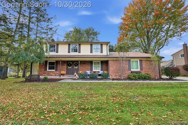 5472 Kenicott, Brighton, MI 48114