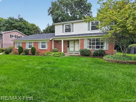 3856 Estates, Troy, MI 48084