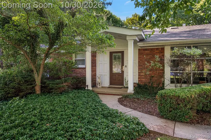 5504 Westwood, Bloomfield Hills, MI 48301 - #2