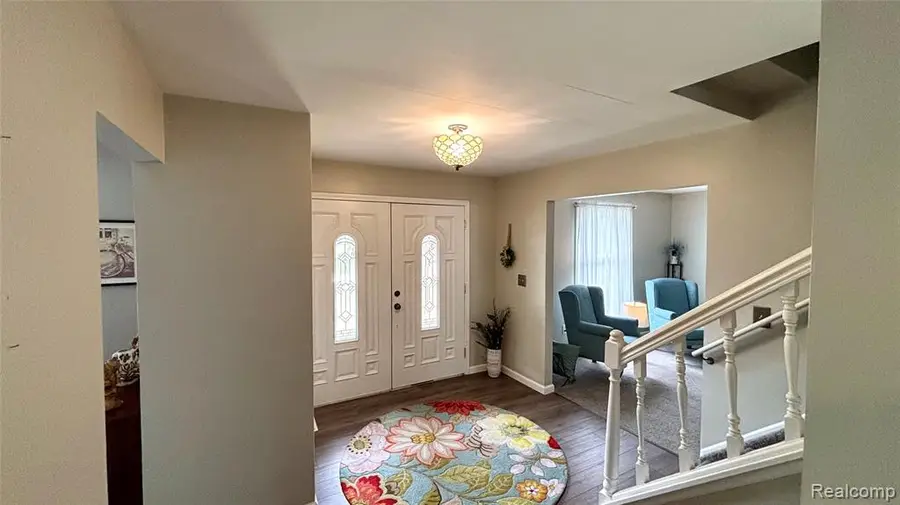 44783 Lake Crest, Van Buren, MI 48111 - #2