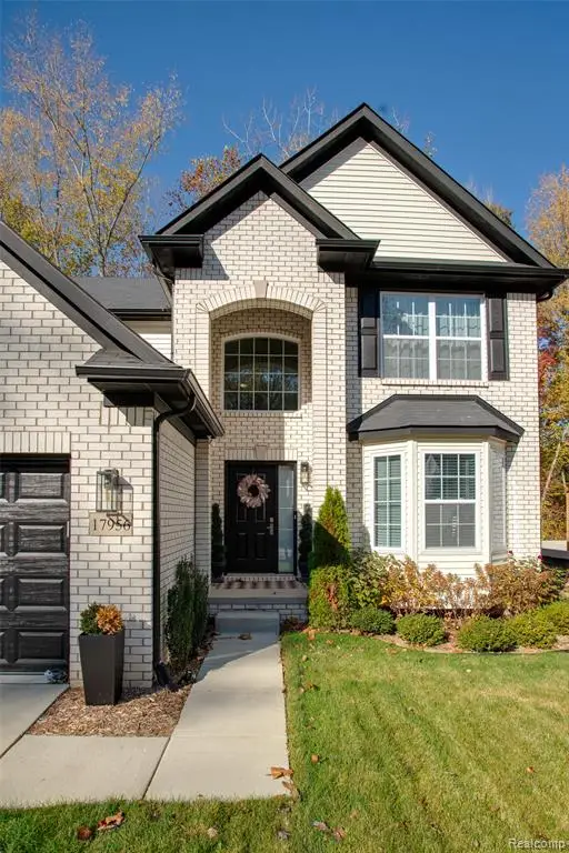 17956 Tall Oaks, New Boston, MI  - #3
