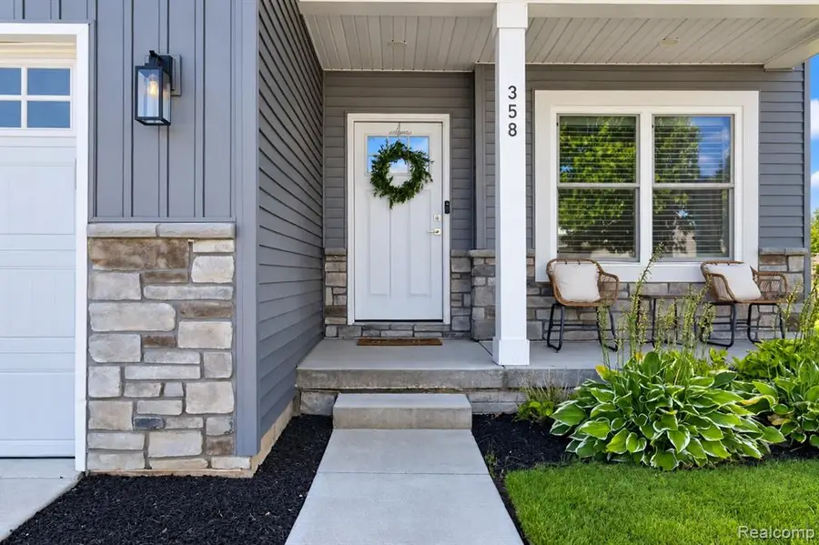 358 Otter Run, Holly, MI 48442 - #3