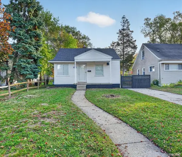 17238 Garfield, Redford, MI 48240