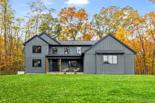 8282 Donovan, Dexter, MI 48130