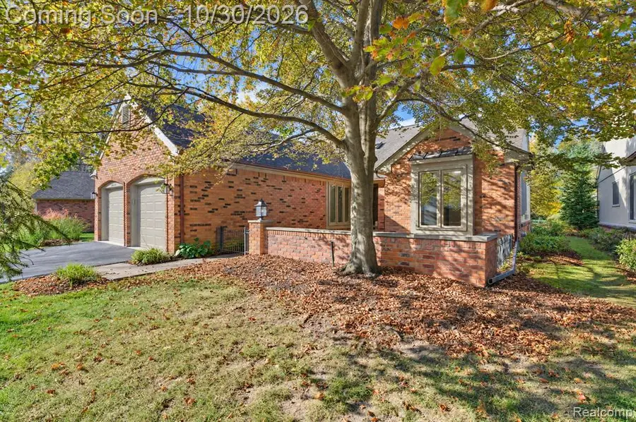 30449 Ramblewood Club, Farmington Hills, MI 48331 - #3