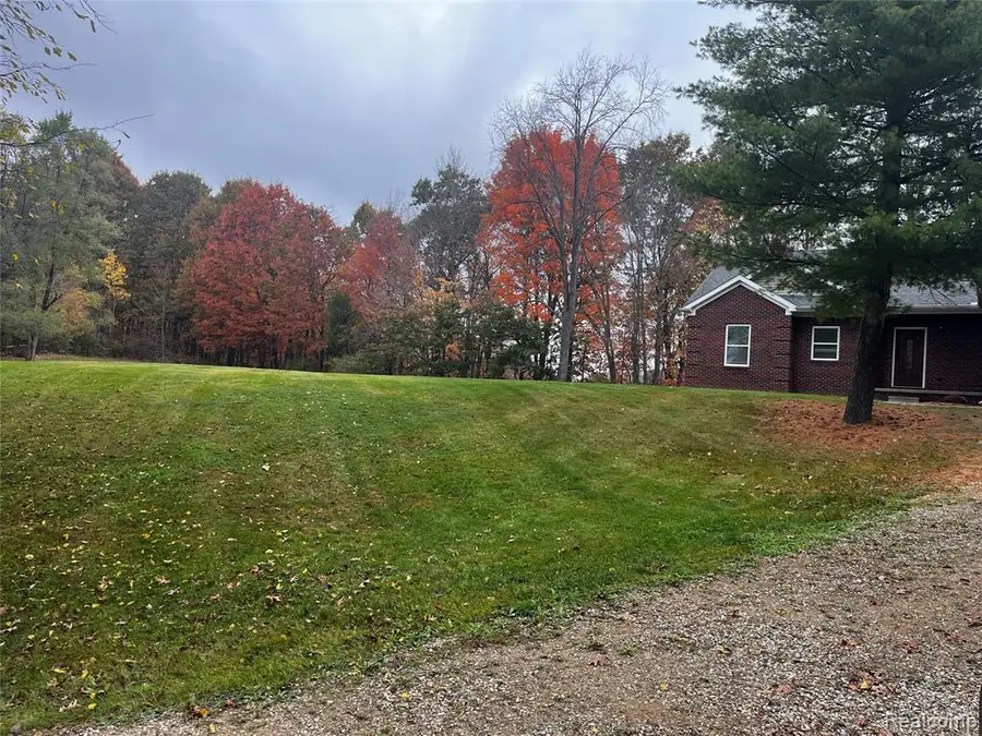 667 S Lake Pleasant, Attica, MI 48412 - #2