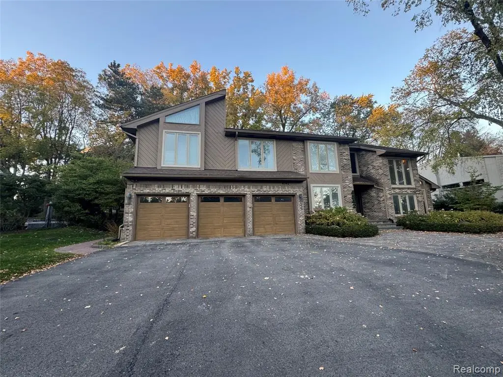4542 Walden, Bloomfield Hills, MI 48301 - #1