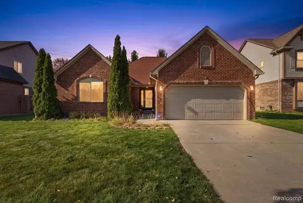 38335 Maple, Clinton Township, MI 48038