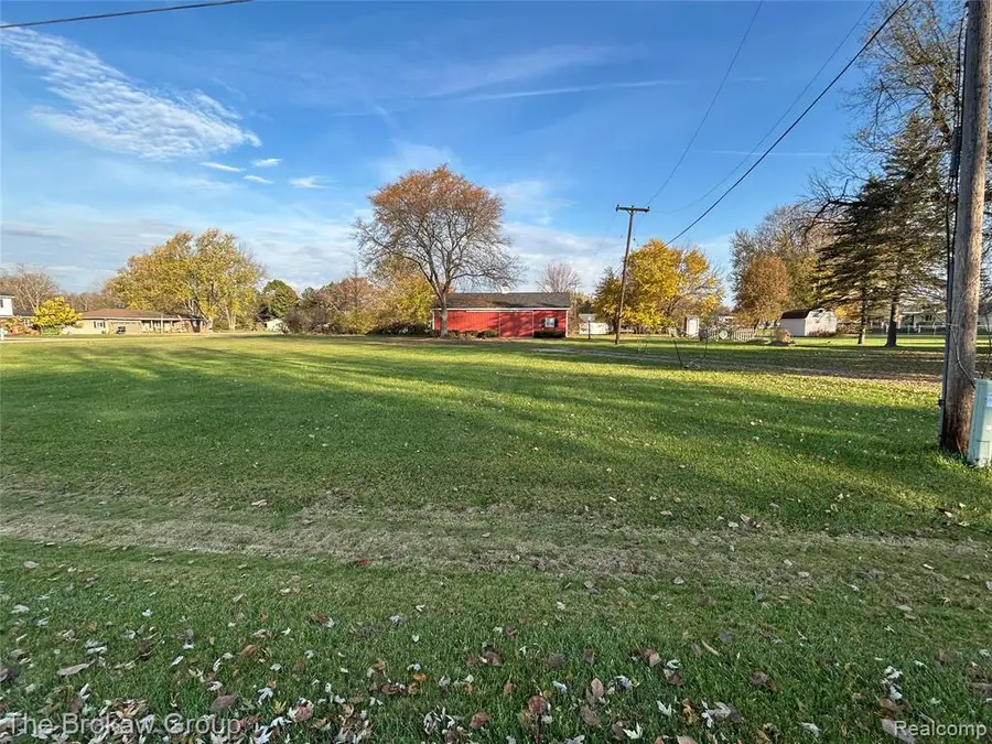 Lots 24 and 25 Bates, Lapeer, MI 48446 - #2