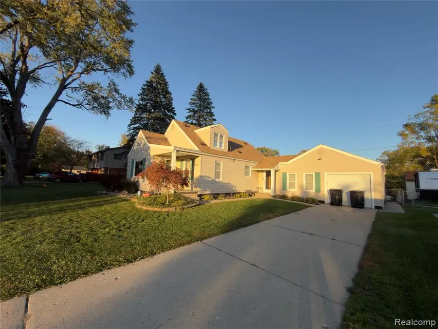 7560 Gilman, Westland, MI 48185 - #2