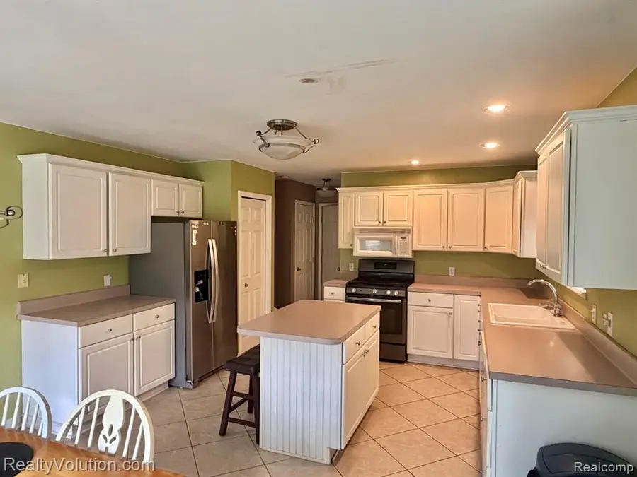2612 Cornell, Lapeer, MI 48446 - #2