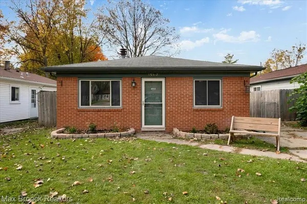 15382 Beech Daly, Taylor, MI 48180