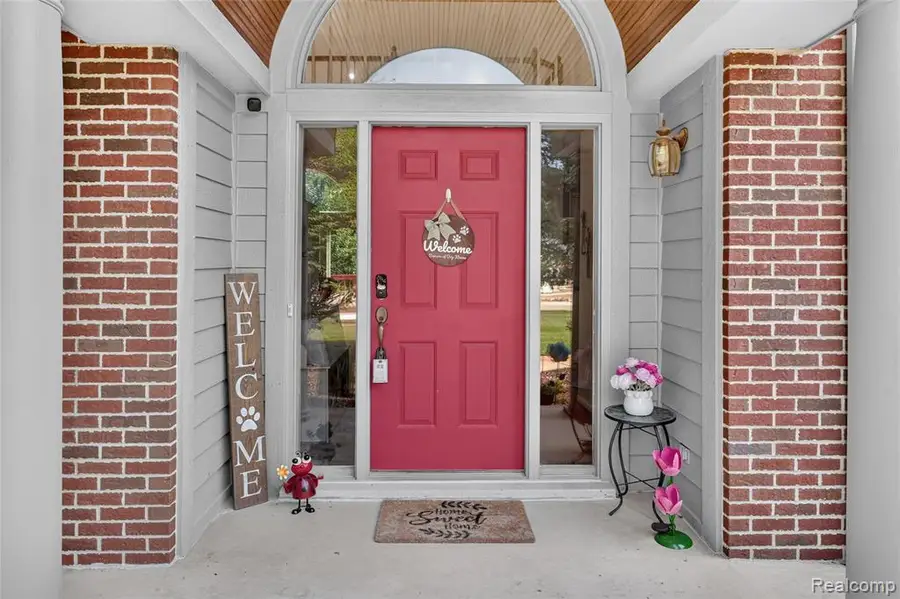 8805 Pebble Creek, Pinckney, MI 48169 - #2