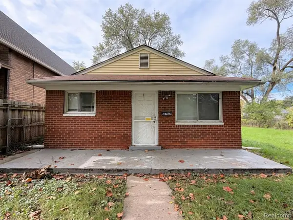 17167 Lumpkin, Hamtramck, MI 48212