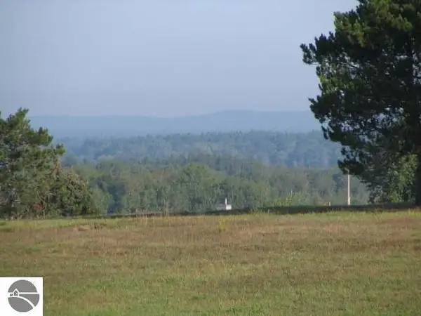 LOT #6 S Meadow, Cadillac, MI 49601