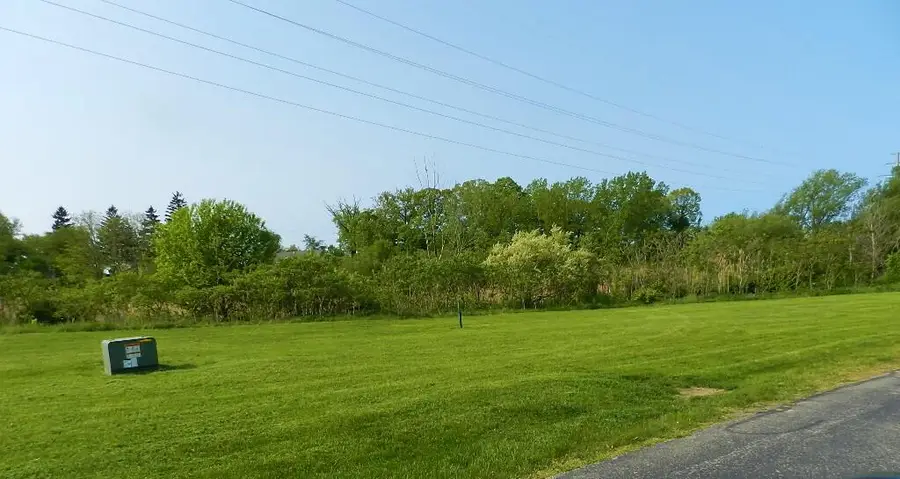 2500 Bay Pointe, Saint Joseph, MI 49085 - #2