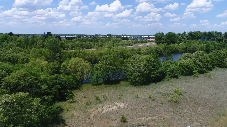 9 Caroline, Edwardsburg, MI 49112 - Image #2