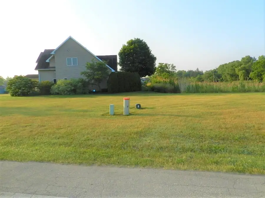 924 Eagle Pointe, Saint Joseph, MI 49085 - Image #2