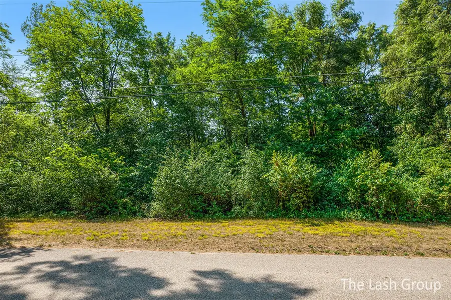 1860 Kreft Street Ne, Grand Rapids, MI 49525 - Image #3