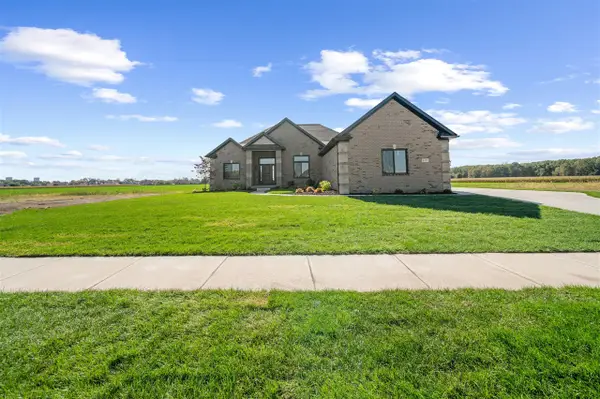 8127 Hunters Ridge, Newport, MI 48166