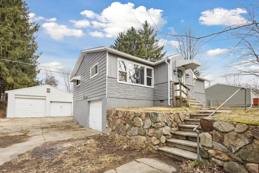 9470 Peck, Greenville, MI 48838 - #3