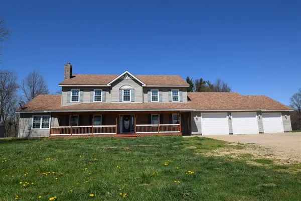 47944 County Road 673, Lawrence, MI 49064